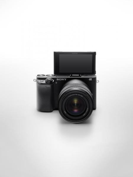 Kit sony alpha a6400 mirrorless 24.2mp, iso 32000 (extins: 102400), 1/4000s, 4k @30fps, sd/sdhc/sdxc, rafala 11cps, wifi/bluetooth/nfc, senzor aps-c, montura sony e, obiectiv 16-50mm, f3.5-5.6