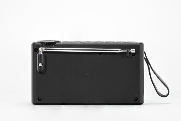 Radio cu ceas akai apr-600 cu baterii 3x aaa, bluetooth 5.0, 0.8w, negru