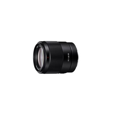 Sony fe 35 mm f1.8. componentă pentru: milc, structura lentilelor: 11/9, cea mai apropiata distanţă de focalizare: 0,22 m. compatibilitate mărci aparate foto: sony, mărire maximă: 0,24x, tip capac lentile: parasolar obiectiv detașabil. culoarea produsului